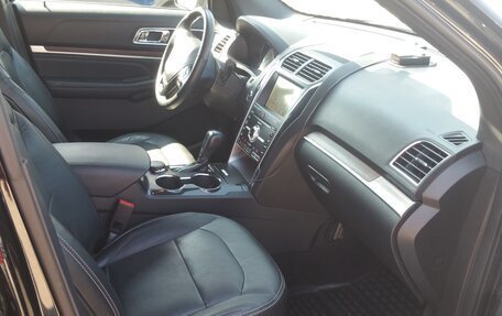 Ford Explorer VI, 2019 год, 3 250 000 рублей, 9 фотография