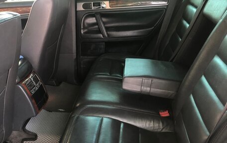 Volkswagen Touareg III, 2004 год, 1 000 050 рублей, 4 фотография
