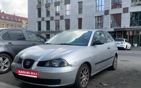 SEAT Ibiza III рестайлинг, 2002 год, 250 000 рублей, 2 фотография