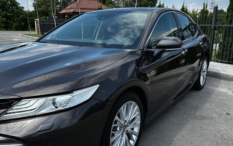 Toyota Camry, 2018 год, 3 350 000 рублей, 3 фотография
