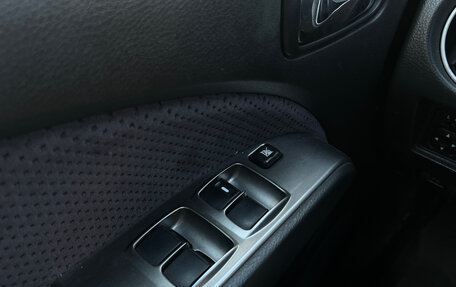 Mitsubishi Outlander III рестайлинг 3, 2006 год, 520 000 рублей, 10 фотография