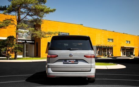 Volkswagen Multivan, 2022 год, 7 500 000 рублей, 4 фотография
