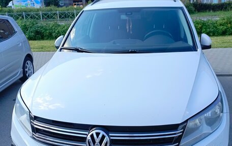 Volkswagen Tiguan I, 2015 год, 1 380 000 рублей, 2 фотография