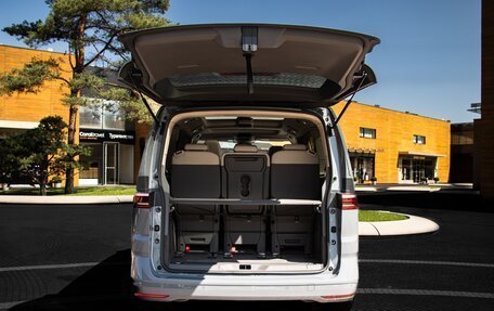 Volkswagen Multivan, 2022 год, 7 500 000 рублей, 7 фотография