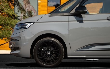 Volkswagen Multivan, 2022 год, 7 500 000 рублей, 6 фотография