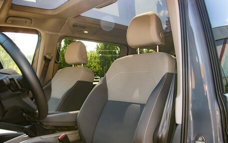 Volkswagen Multivan, 2022 год, 7 500 000 рублей, 12 фотография