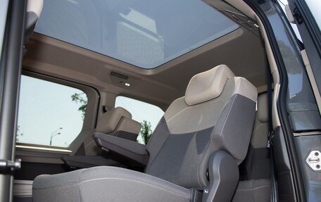 Volkswagen Multivan, 2022 год, 7 500 000 рублей, 14 фотография