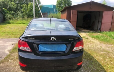 Hyundai Solaris II рестайлинг, 2013 год, 900 000 рублей, 2 фотография