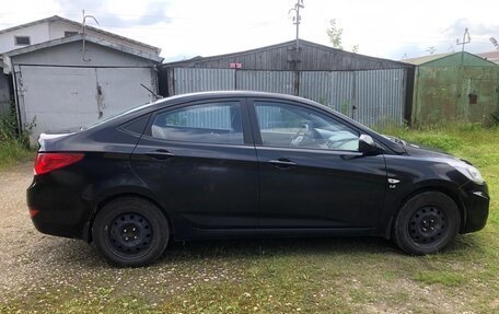 Hyundai Solaris II рестайлинг, 2013 год, 900 000 рублей, 5 фотография