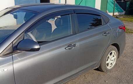 Hyundai Solaris II рестайлинг, 2017 год, 1 150 000 рублей, 2 фотография