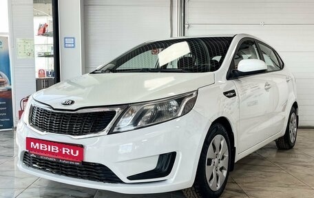 KIA Rio III рестайлинг, 2013 год, 649 000 рублей, 2 фотография