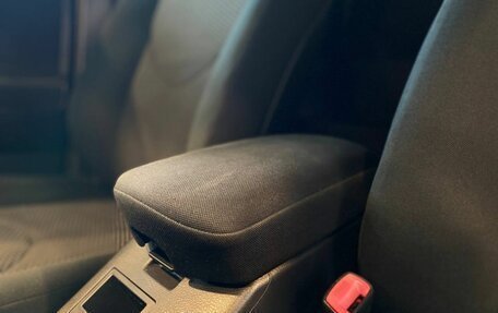 Toyota RAV4, 2010 год, 1 415 000 рублей, 32 фотография