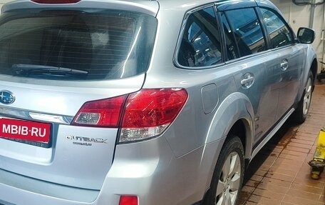 Subaru Outback IV рестайлинг, 2011 год, 1 200 000 рублей, 1 фотография