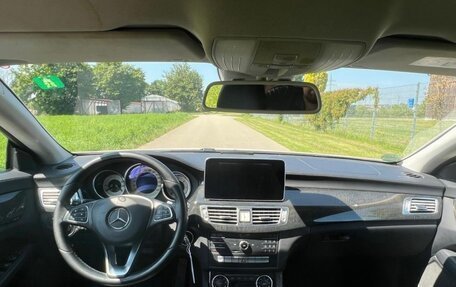 Mercedes-Benz CLS, 2016 год, 3 100 000 рублей, 14 фотография