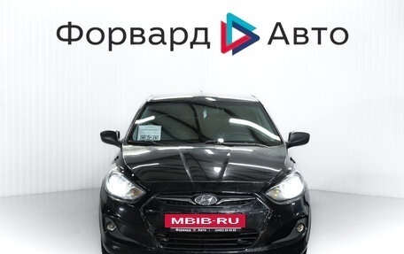 Hyundai Solaris II рестайлинг, 2011 год, 589 000 рублей, 2 фотография