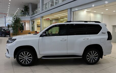 Toyota Land Cruiser Prado 150 рестайлинг 2, 2022 год, 6 950 000 рублей, 8 фотография