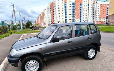 Chevrolet Niva I рестайлинг, 2004 год, 280 000 рублей, 4 фотография
