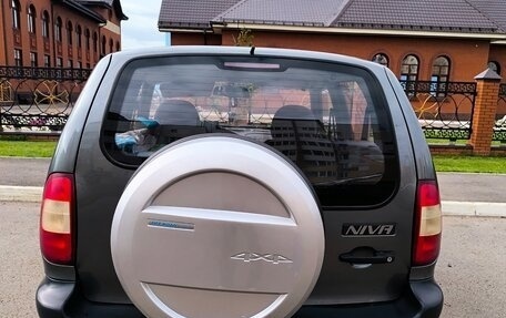 Chevrolet Niva I рестайлинг, 2004 год, 280 000 рублей, 6 фотография