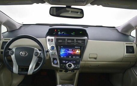 Toyota Prius, 2014 год, 1 350 000 рублей, 5 фотография