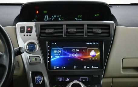 Toyota Prius, 2014 год, 1 350 000 рублей, 7 фотография