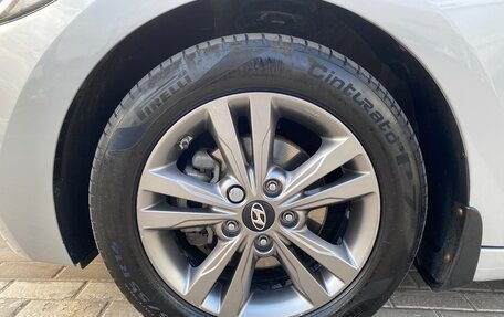 Hyundai Elantra VI рестайлинг, 2018 год, 1 447 000 рублей, 10 фотография