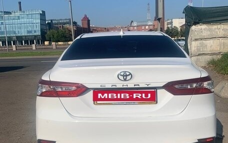 Toyota Camry, 2020 год, 2 550 000 рублей, 11 фотография