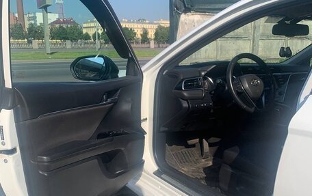 Toyota Camry, 2020 год, 2 550 000 рублей, 16 фотография