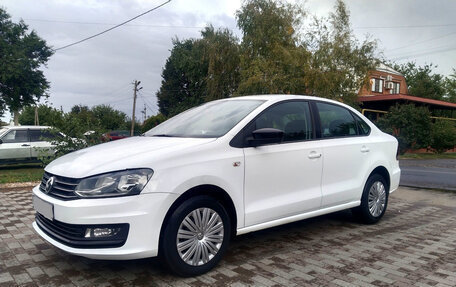 Volkswagen Polo VI (EU Market), 2020 год, 1 250 000 рублей, 2 фотография