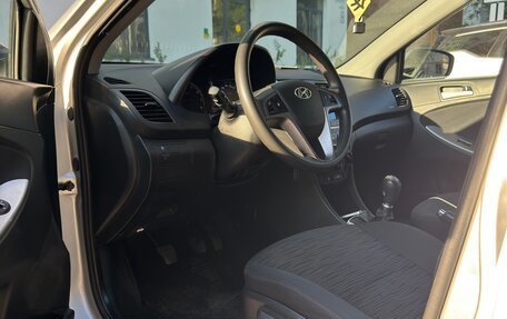 Hyundai Solaris II рестайлинг, 2016 год, 1 100 000 рублей, 7 фотография