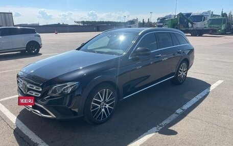 Mercedes-Benz E-Класс, 2020 год, 4 600 000 рублей, 3 фотография