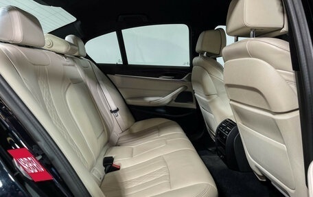 BMW 5 серия, 2018 год, 4 390 000 рублей, 14 фотография