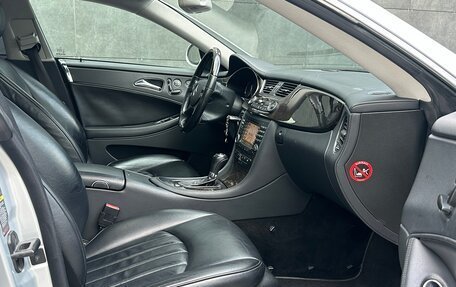 Mercedes-Benz CLS, 2005 год, 1 470 000 рублей, 19 фотография