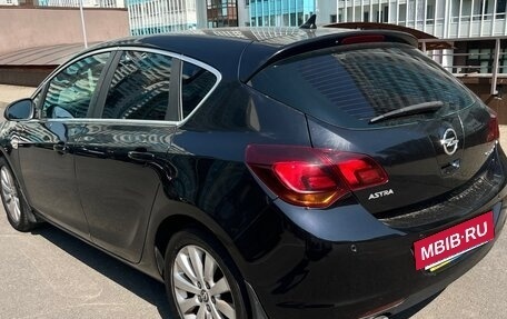 Opel Astra J, 2011 год, 600 000 рублей, 4 фотография