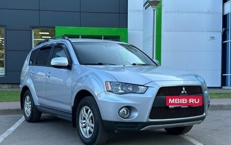 Mitsubishi Outlander III рестайлинг 3, 2012 год, 1 140 000 рублей, 3 фотография