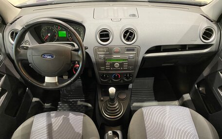 Ford Fusion I, 2006 год, 350 000 рублей, 9 фотография
