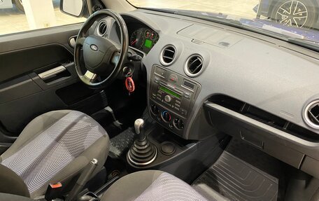Ford Fusion I, 2006 год, 350 000 рублей, 11 фотография