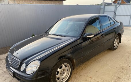 Mercedes-Benz E-Класс, 2003 год, 650 000 рублей, 2 фотография