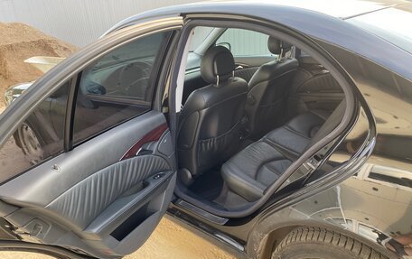 Mercedes-Benz E-Класс, 2003 год, 650 000 рублей, 8 фотография