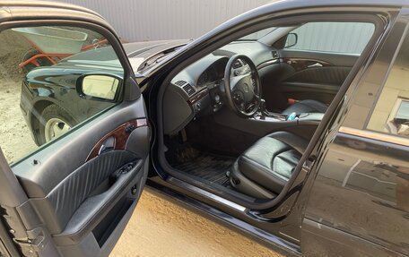 Mercedes-Benz E-Класс, 2003 год, 650 000 рублей, 9 фотография