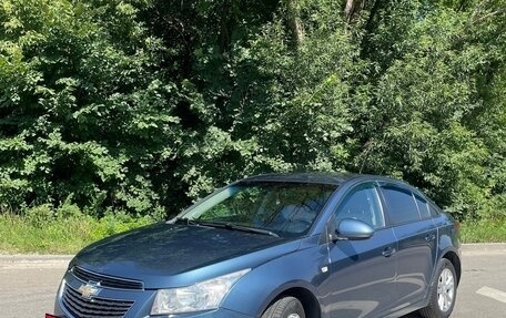 Chevrolet Cruze II, 2013 год, 800 000 рублей, 28 фотография