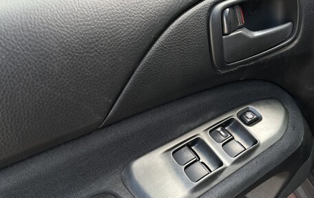 Mitsubishi Lancer IX, 2003 год, 400 000 рублей, 10 фотография