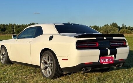 Dodge Challenger III рестайлинг 2, 2020 год, 4 050 000 рублей, 9 фотография