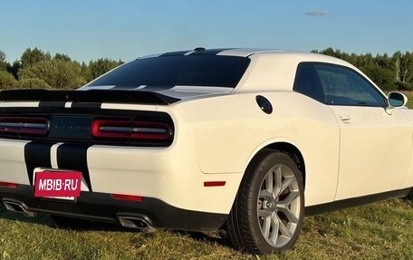Dodge Challenger III рестайлинг 2, 2020 год, 4 050 000 рублей, 11 фотография