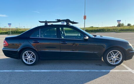 Mercedes-Benz E-Класс, 2004 год, 900 000 рублей, 4 фотография
