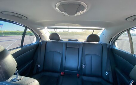 Mercedes-Benz E-Класс, 2004 год, 900 000 рублей, 23 фотография
