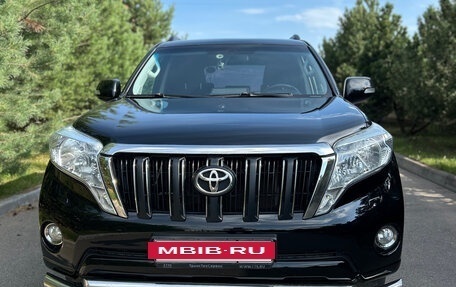 Toyota Land Cruiser Prado 150 рестайлинг 2, 2013 год, 2 850 000 рублей, 3 фотография