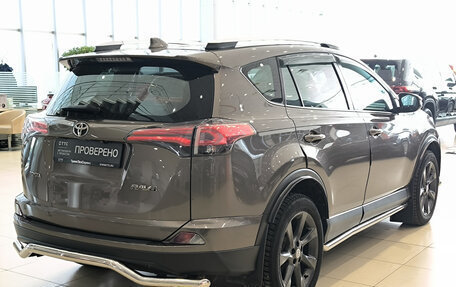 Toyota RAV4, 2019 год, 2 650 000 рублей, 5 фотография