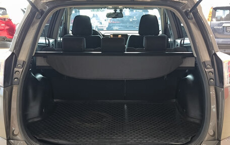 Toyota RAV4, 2019 год, 2 650 000 рублей, 10 фотография