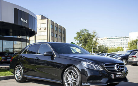 Mercedes-Benz E-Класс, 2013 год, 3 000 000 рублей, 3 фотография