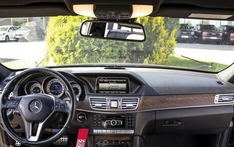 Mercedes-Benz E-Класс, 2013 год, 3 000 000 рублей, 12 фотография